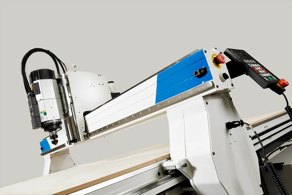 AXYZ INNOVATOR – compact CNC router