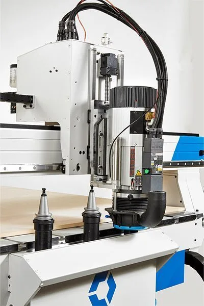 AXYZ INNOVATOR – compact CNC router