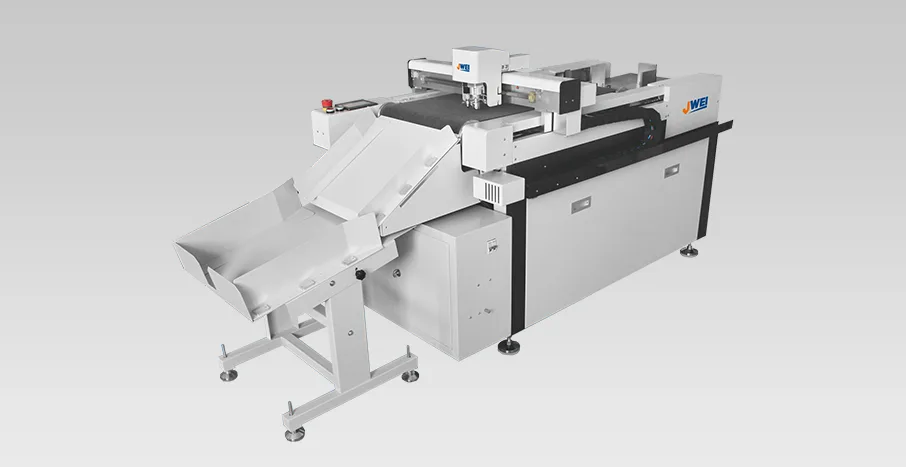JWEI LST-0604-RM — sheet cutter with automatic feeding