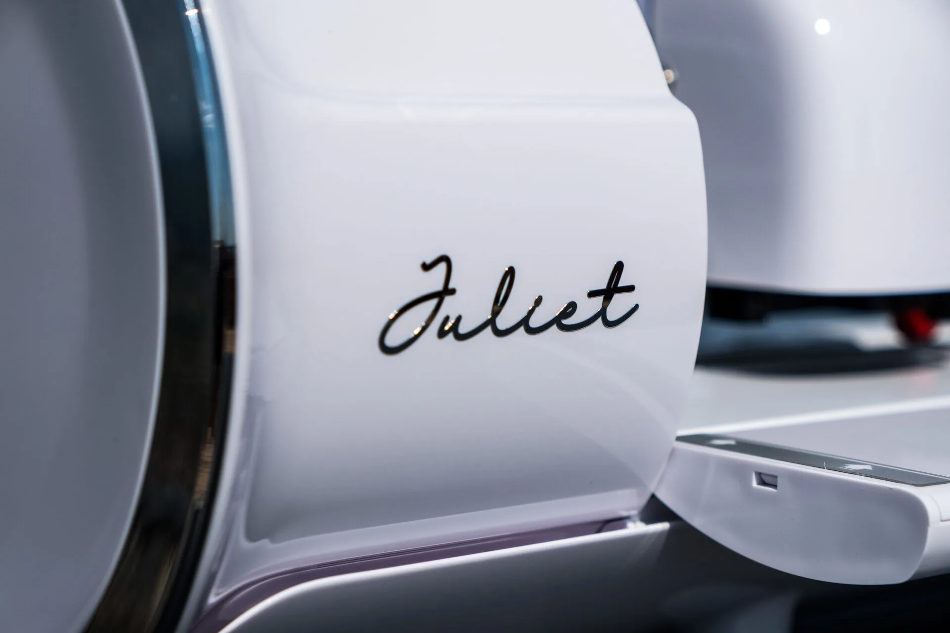 Siser Juliet — desktop cutting plotter