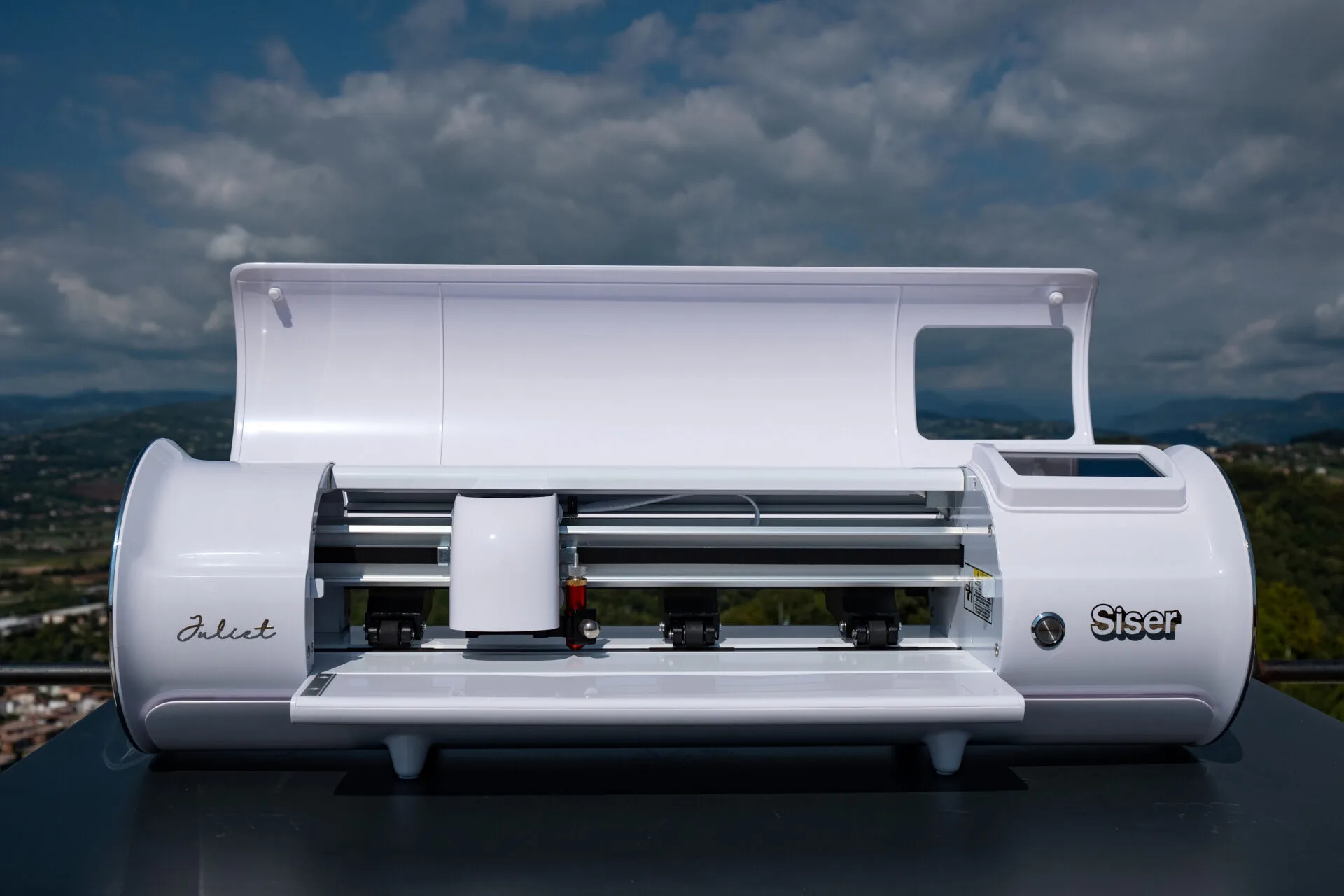 Siser Juliet — desktop cutting plotter